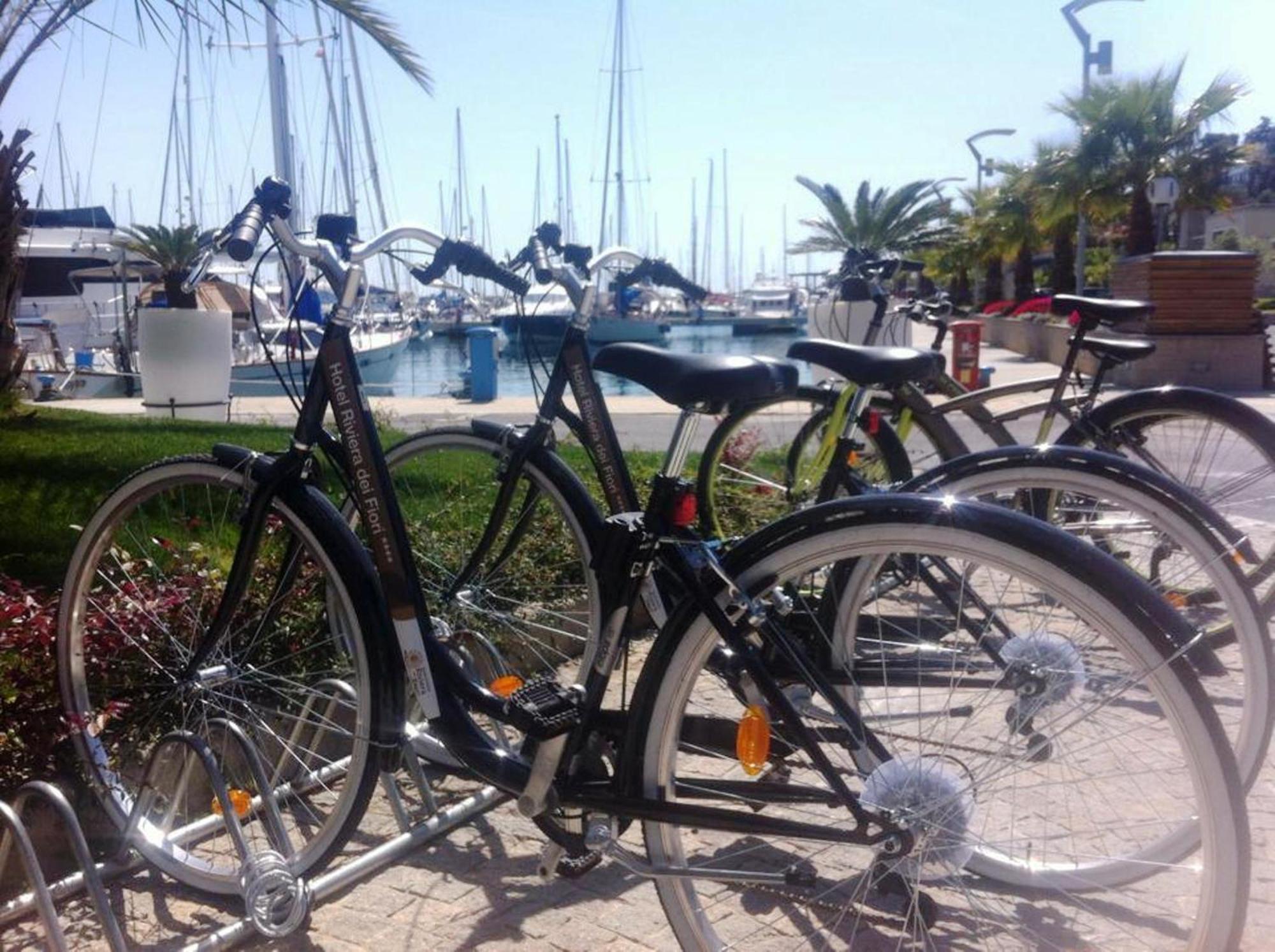 Hotel Riviera Dei Fiori San Lorenzo al Mare Dış mekan fotoğraf